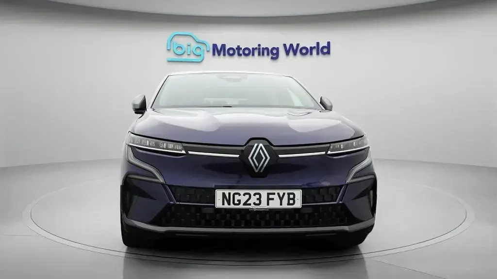 Used Renault Megane E-Tech Techno 161 kW (220 HP) 2023 Blue/grey Hatchback
