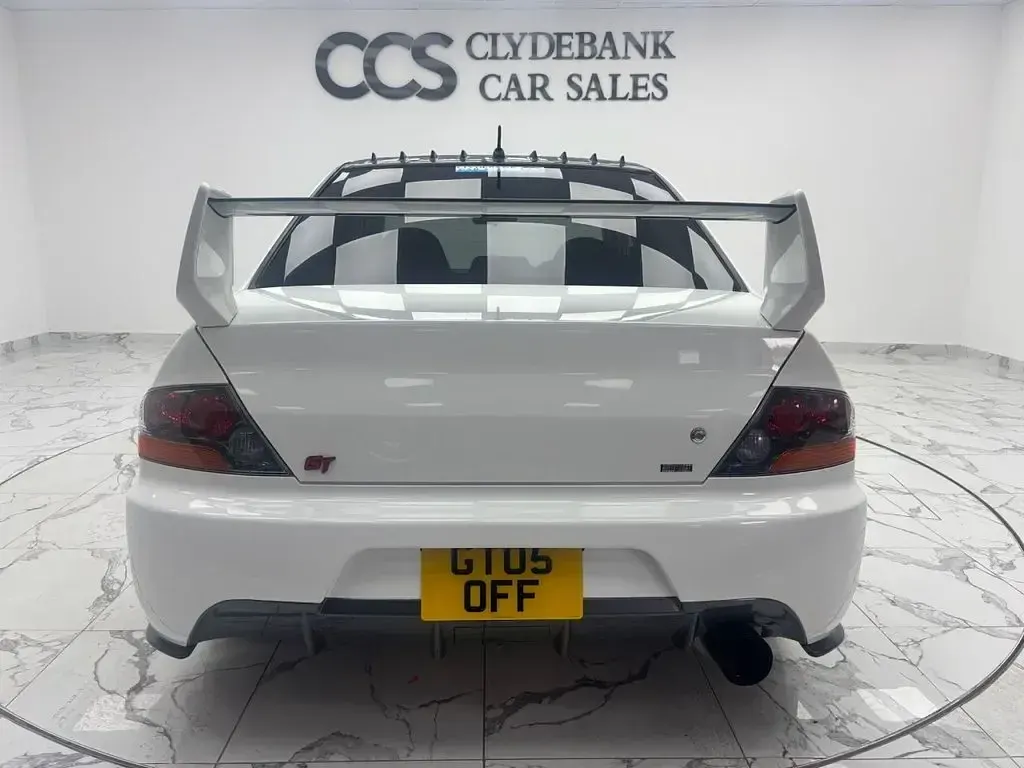 Used Mitsubishi Lancer 450 HP (330 kW) 2016 White Sedan