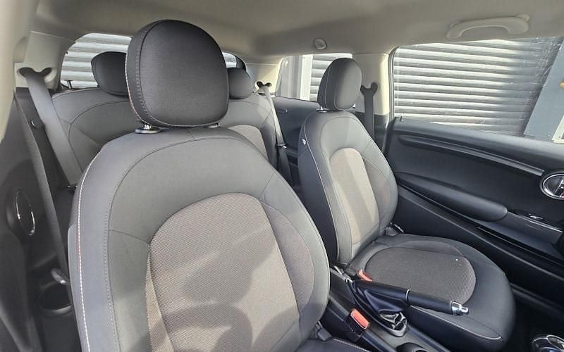 Used Mini ONE Hatch 102 HP (75 kW) 2017 Hatchback