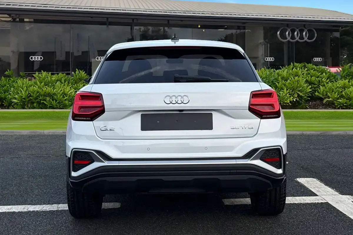 Nuevo Audi Q2 S-Line 150 CV (110 kW) 2026 Blanco SUV