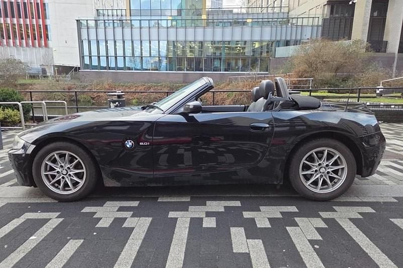 Black Used 2006 BMW Z4 Cabriolet | £2,350 (Good price) - Image 1/1