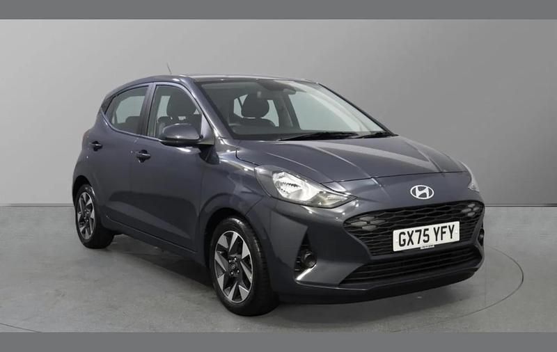 Used Hyundai i10 Advanced 63 HP (46 kW) 2025 Grey Hatchback