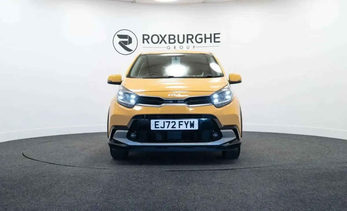 Used Kia Picanto X-Line 66 HP (48 kW) 2023 Yellow Hatchback
