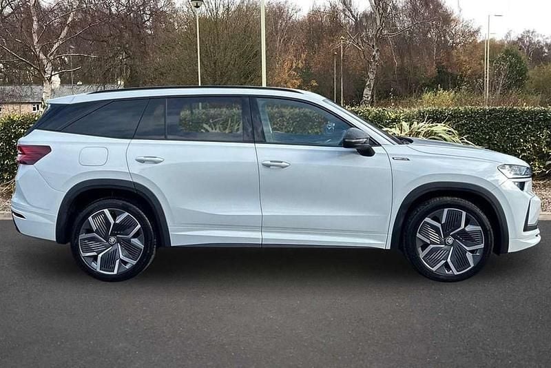 Used Skoda Kodiaq SportLine 147 HP (108 kW) 2025 Moon white metallic SUV