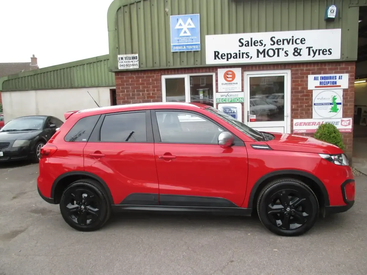 Used Suzuki Vitara 140 HP (102 kW) 2018 Red SUV