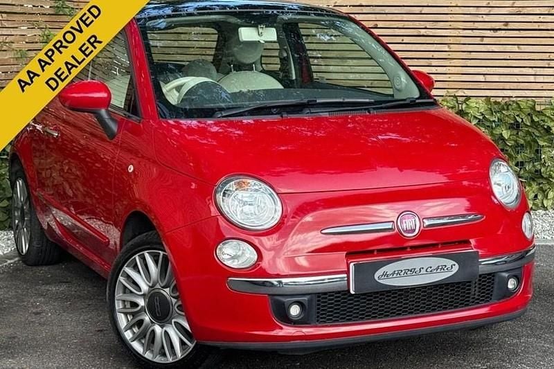 Red Used 2015 Fiat 500 Lounge Hatchback | £5,485 (Fair price) - Image 1/1