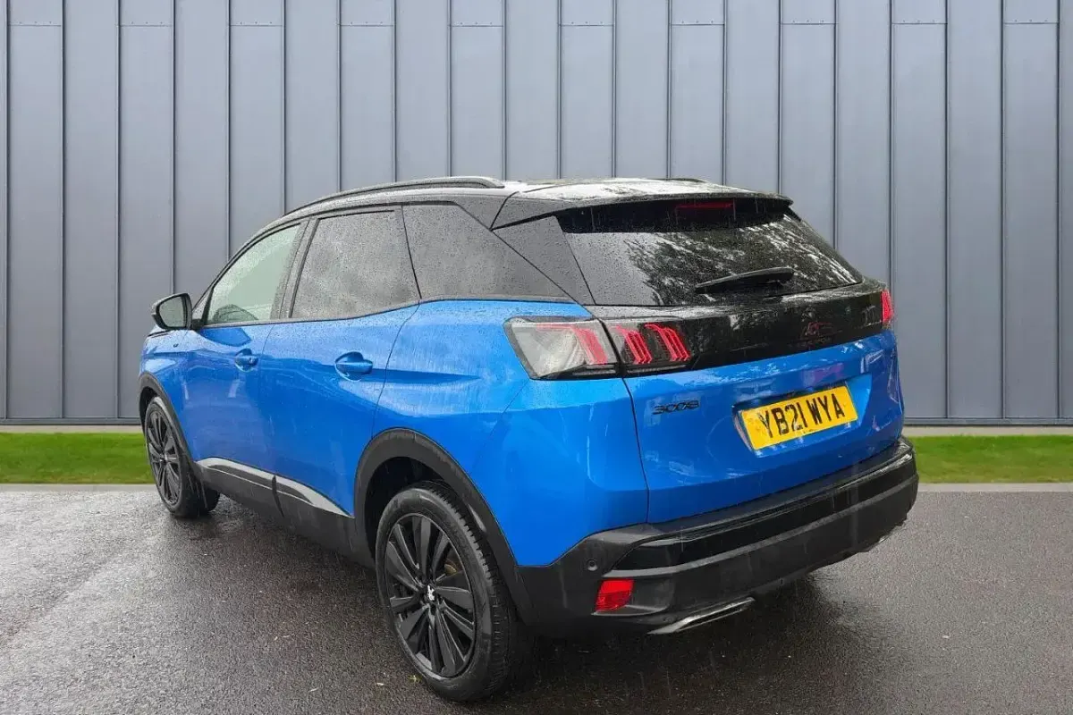 Used Peugeot 3008 Premium 129 HP (94 kW) 2021 Blue SUV