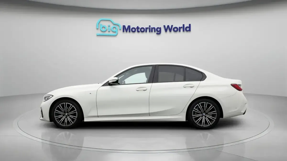 Używany BMW 320 M Sport 184 KM (135 kW) 2020 Biały Sedan/Limuzyna