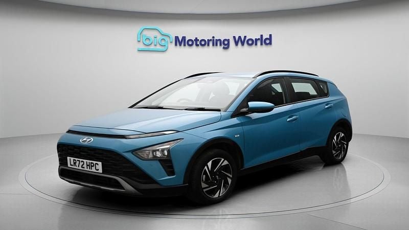Usado Hyundai Bayon SE 101 CV (74 kW) 2023 Turquesa SUV