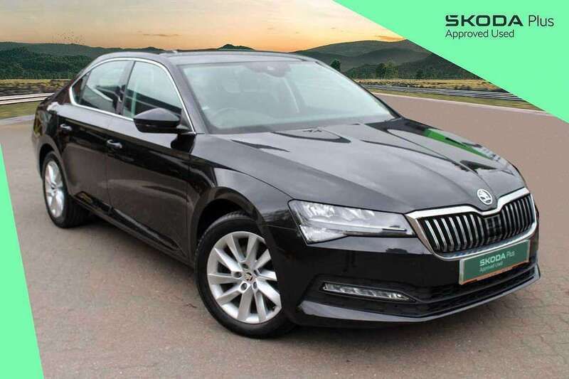 Black Used 2022 Skoda Superb SE Hatchback | £16,500 (Fair price) - Image 1/3