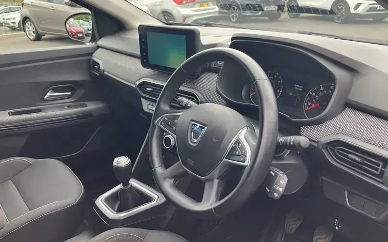 Used Dacia Jogger Extreme 110 HP (80 kW) 2023 Brown MPV