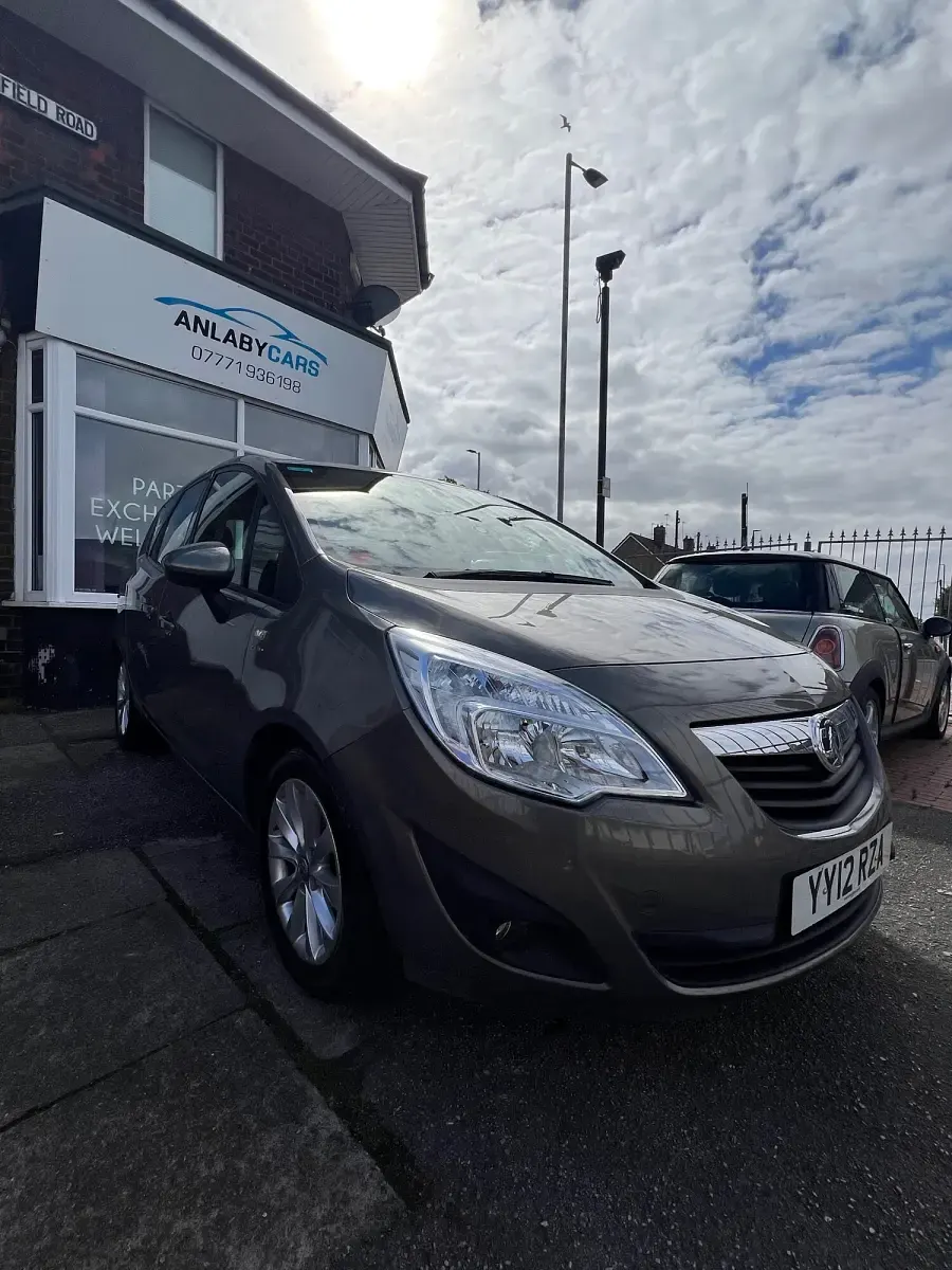 Used Vauxhall Meriva Active 2012 Brown MPV