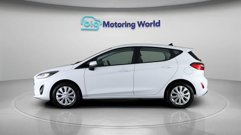 Used Ford Fiesta Trend 75 HP (55 kW) 2021 White Hatchback