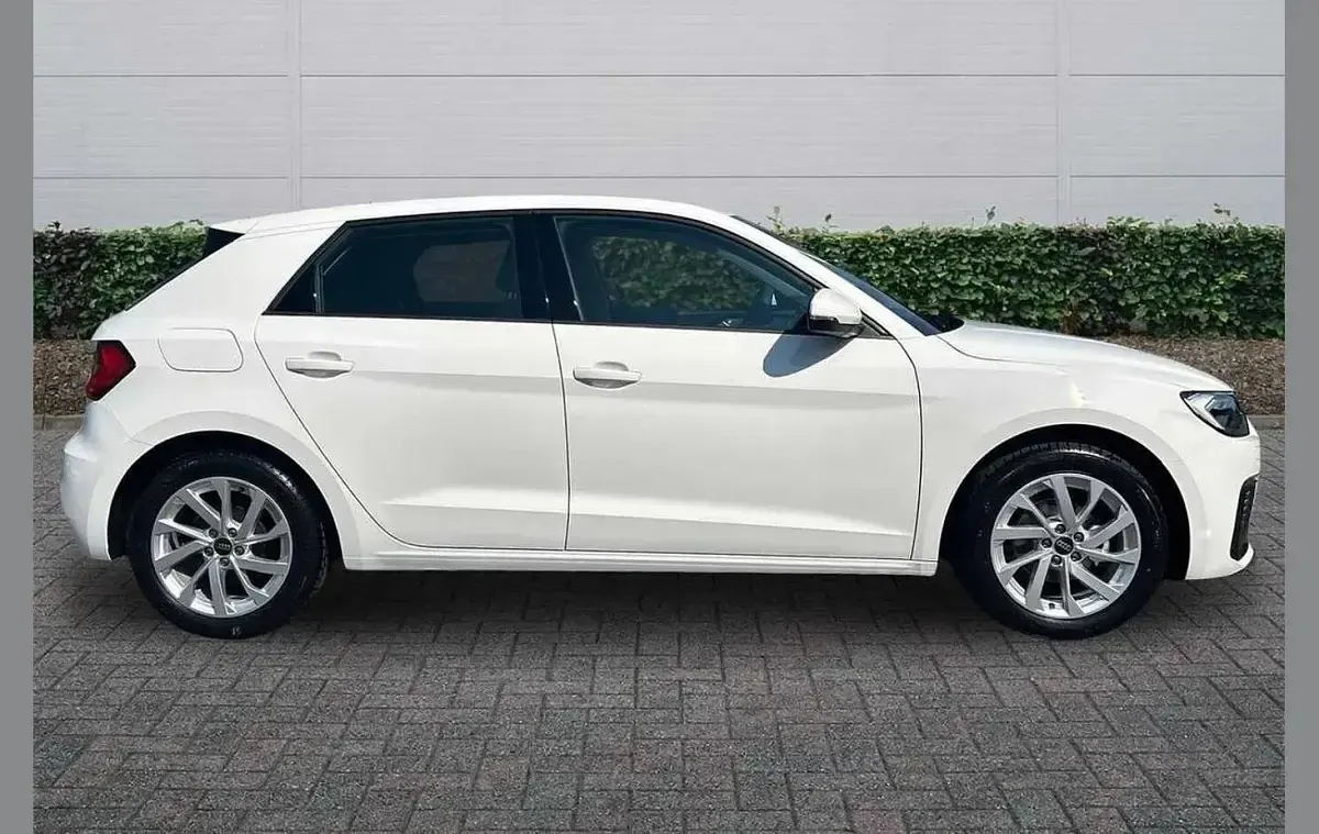 New Audi A1 Sport 94 HP (69 kW) 2026 White SUV