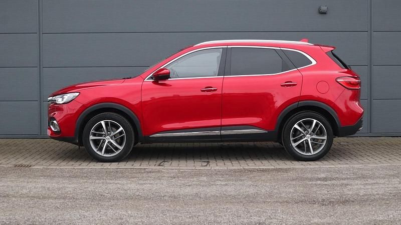 Used MG HS Exclusive 2023 Red SUV