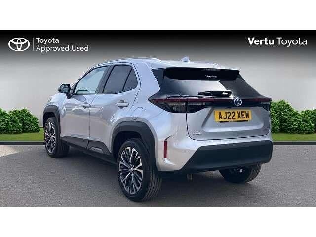 Used Toyota Yaris Cross 113 HP (83 kW) 2022 Silver SUV