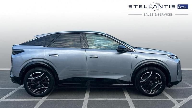 Used Peugeot e-3008 GT 152 kW (207 HP) 2025 Grey SUV