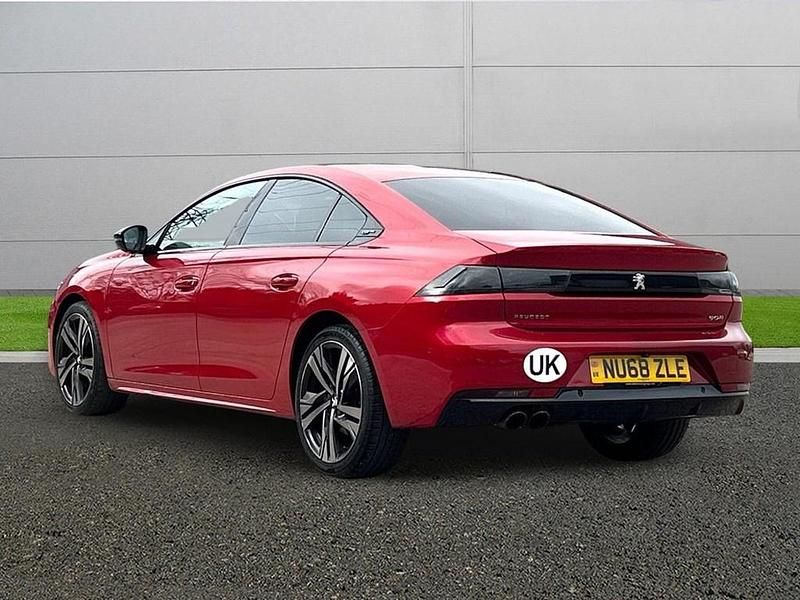 Used Peugeot 508 S 2018 Red Hatchback