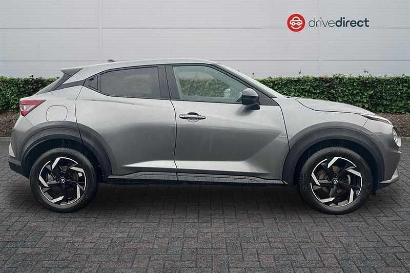 Used Nissan Juke N-Connecta 114 HP (83 kW) 2023 Grey SUV