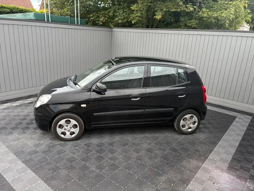 Used Kia Picanto 64 HP (47 kW) 2010 Black Hatchback