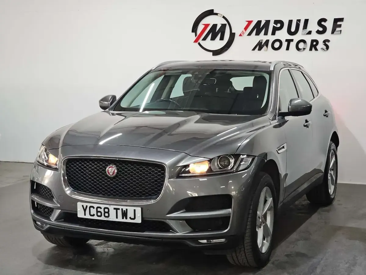 Used Jaguar F-Pace Prestige 180 HP (132 kW) 2018 Grey SUV