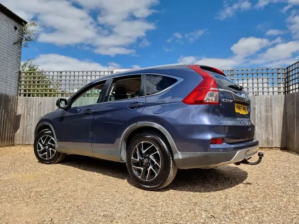 Used Honda CR-V SE Plus 160 HP (117 kW) 2017 Blue SUV