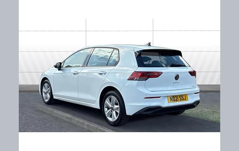 Used VW Golf VIII Life 147 HP (108 kW) 2021 White Hatchback