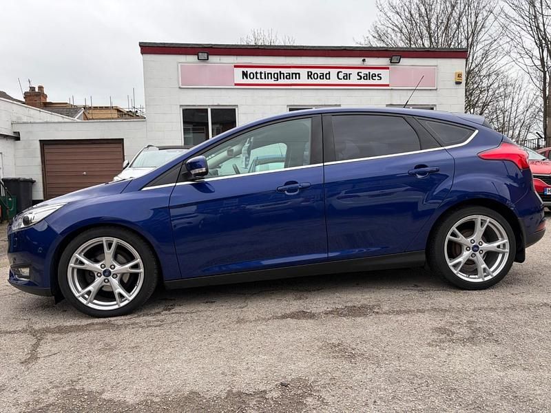 Used Ford Focus Titanium X 120 HP (88 kW) 2016 Blue Hatchback