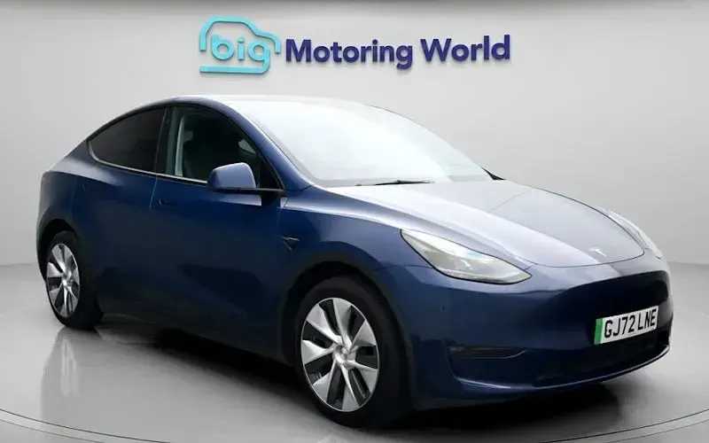 Used Tesla Model Y Long Range AWD 286 kW (389 HP) 2025 SUV
