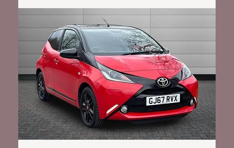Used Toyota Aygo X-cite 69 HP (50 kW) 2017 Red Hatchback