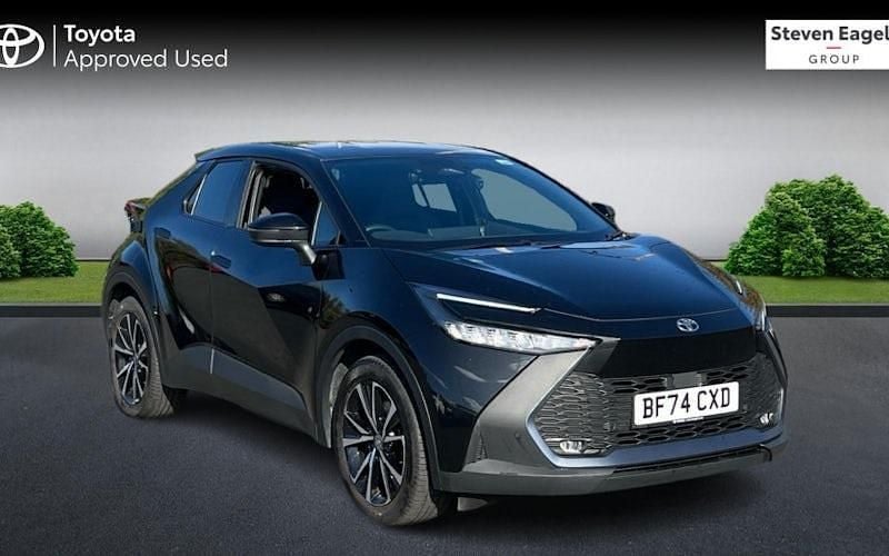 Used 2025 Toyota C-HR Design SUV | £26,986 (Fair price) - Image 1/4