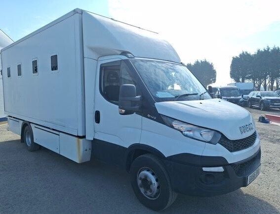 White Used 2016 Iveco Daily | £5,995 (Super price) - Image 1/4