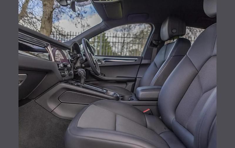 Used Porsche Macan S 374 HP (275 kW) 2022 Grey SUV