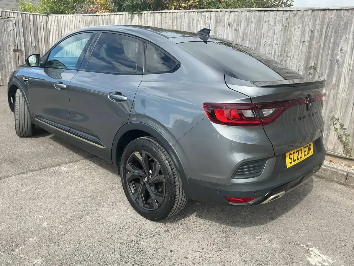 Used Renault Arkana Engineered 140 HP (102 kW) 2023 Grey SUV