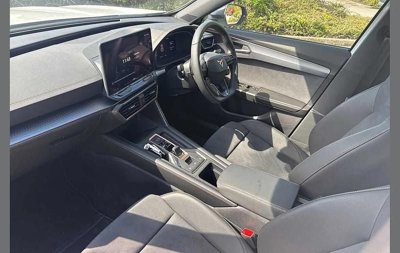 Used Cupra Formentor 147 HP (108 kW) 2025 White SUV