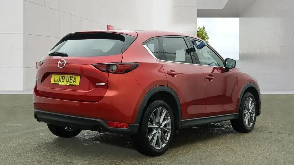 Używany Mazda CX-5 Inclusive 165 KM (121 kW) 2019 Czerwony SUV