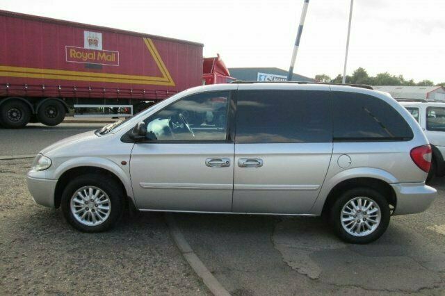 Used Chrysler Voyager 148 HP (108 kW) 2005 MPV