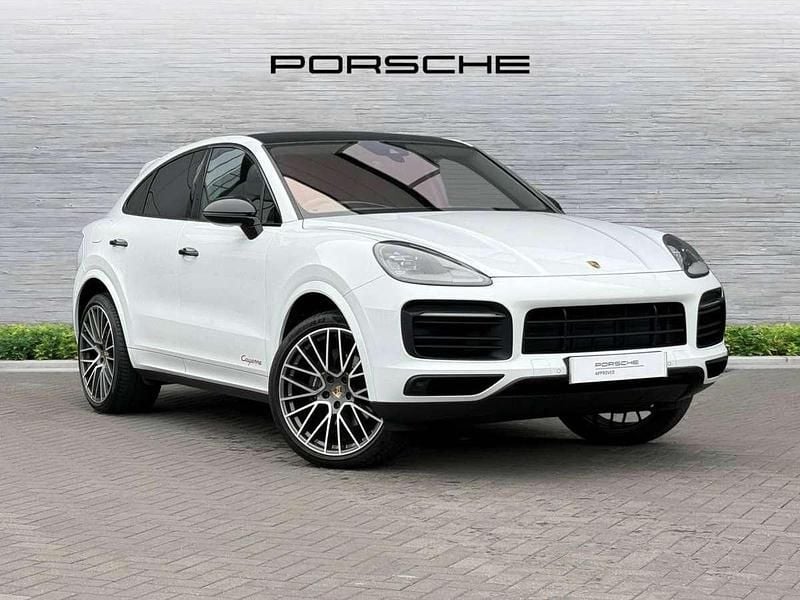 White Used 2022 Porsche Cayenne Platinum Edition SUV | £70,990 - Image 1/4