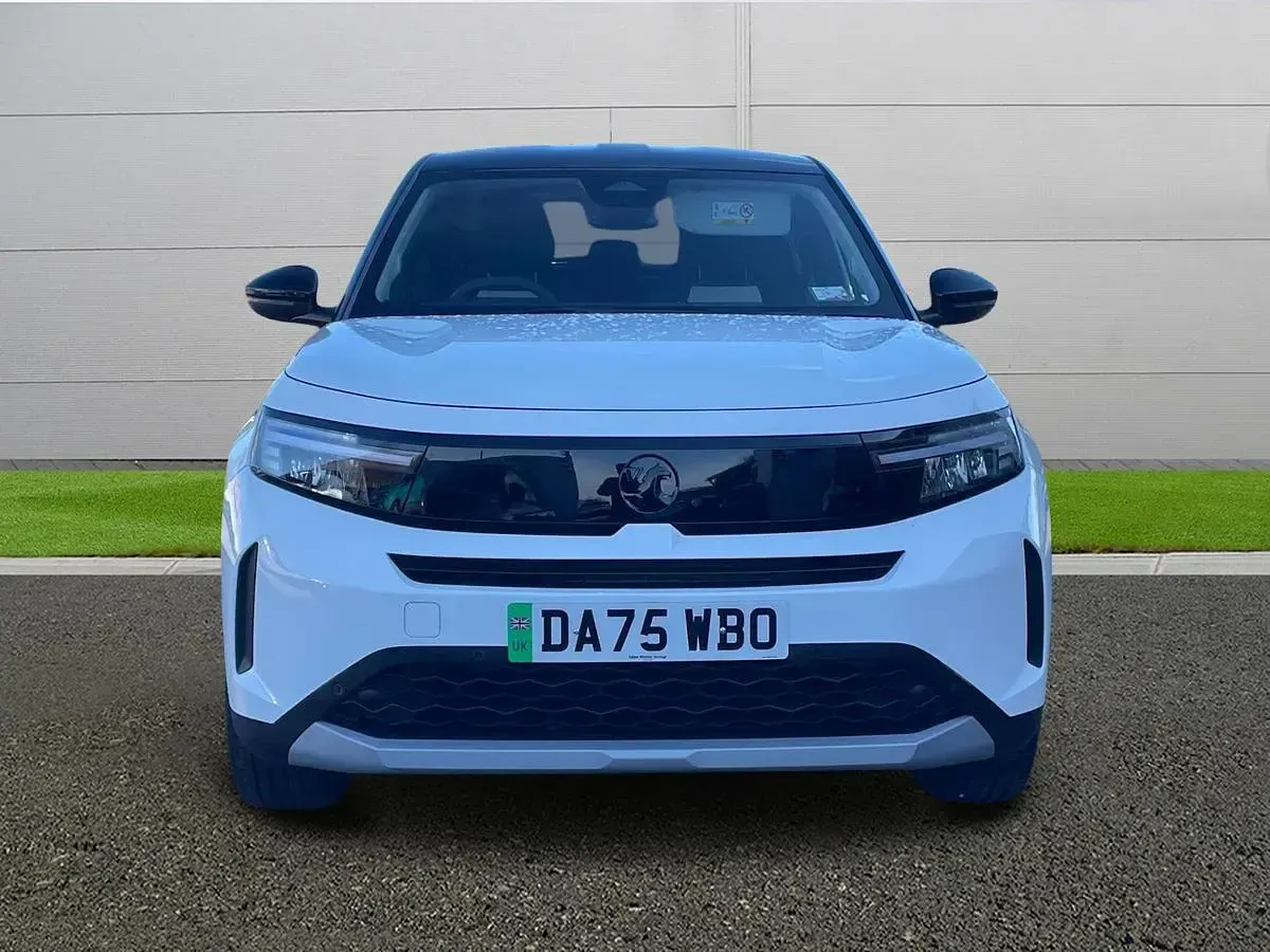 Begagnad Vauxhall Frontera 83 kW (113 HK) 2025 Vit SUV