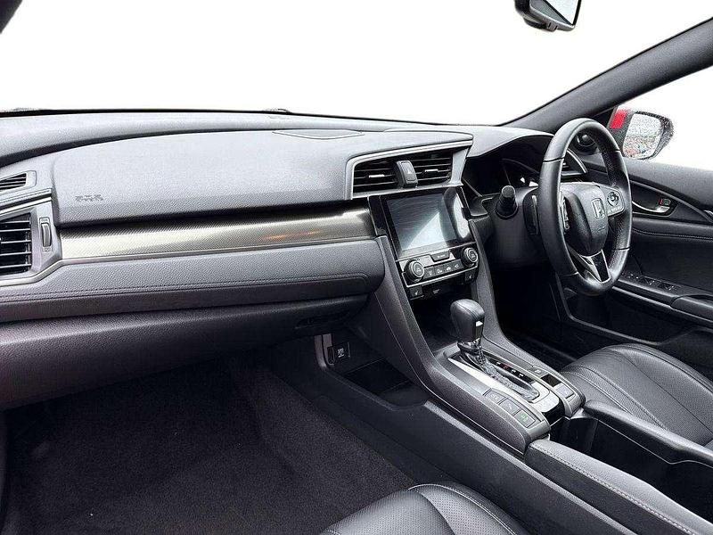 Used Honda Civic EX 125 HP (91 kW) 2019 Red Hatchback