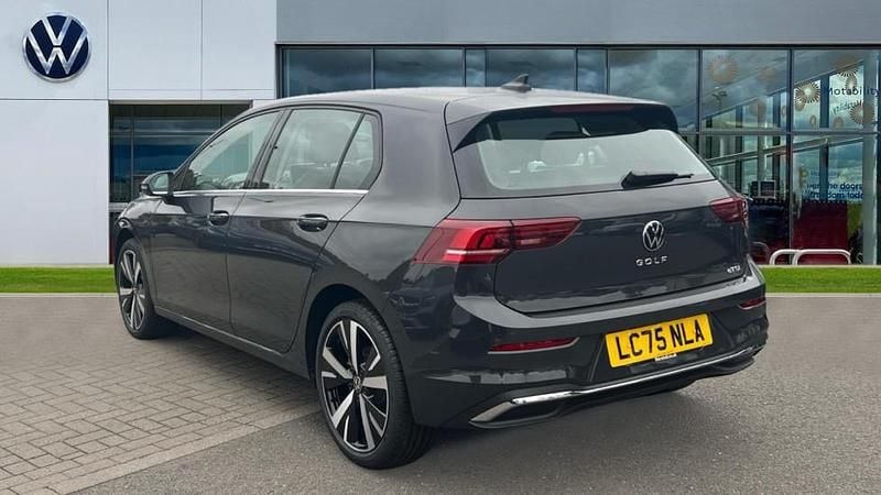 New VW Golf VIII Style 150 HP (110 kW) 2025 Urano grey Hatchback
