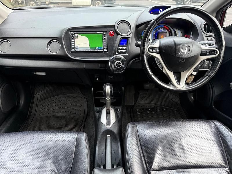Used Honda Insight Hybrid 102 HP (75 kW) 2011 Red Hatchback