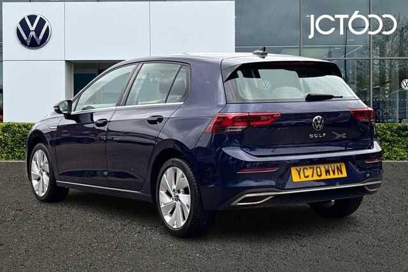 Used VW Golf VII Style 150 HP (110 kW) 2020 Blue Hatchback