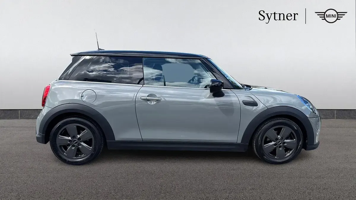 Used Mini Cooper Classic 134 HP (98 kW) 2022 Grey Hatchback