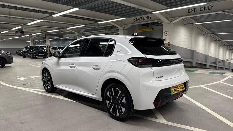 Nowe Peugeot e-208 Allure 98 kW (134 KM) 2026 Hatchback