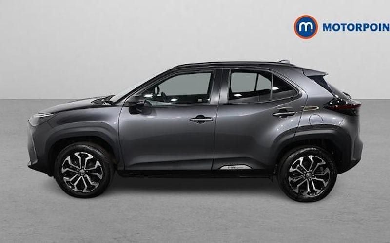 Used Toyota Yaris Hybrid Design 116 HP (85 kW) 2025 Estate