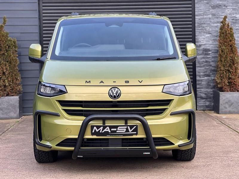 Ny VW Transporter Pro 2025 Grön Van