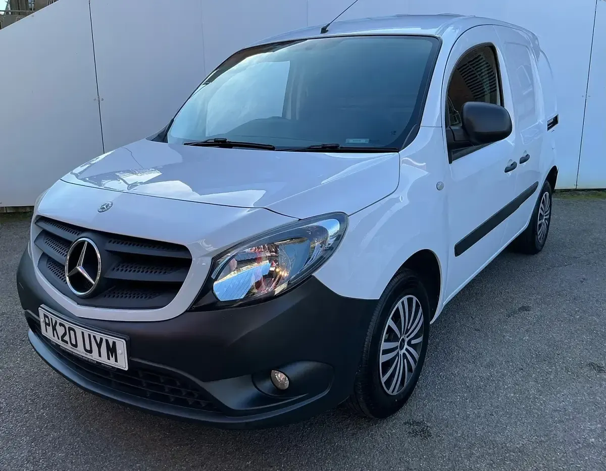 Used Mercedes Citan 109 94 HP (69 kW) 2020 Black MPV