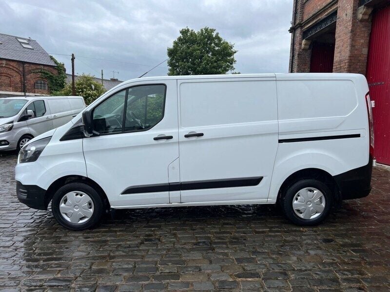 Used Ford Transit Custom 130 HP (95 kW) 2020 White Van