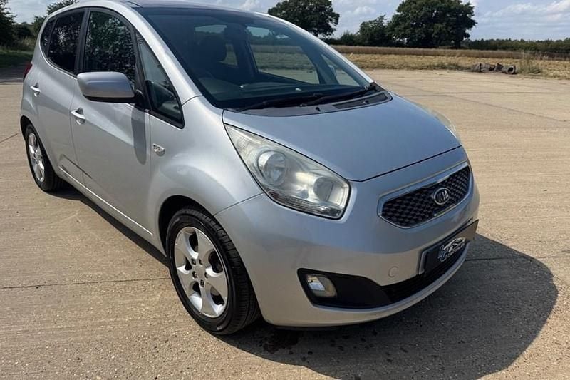 Silver Used 2010 Kia Venga 3 Hatchback | £1,995 (Fair price) - Image 1/1